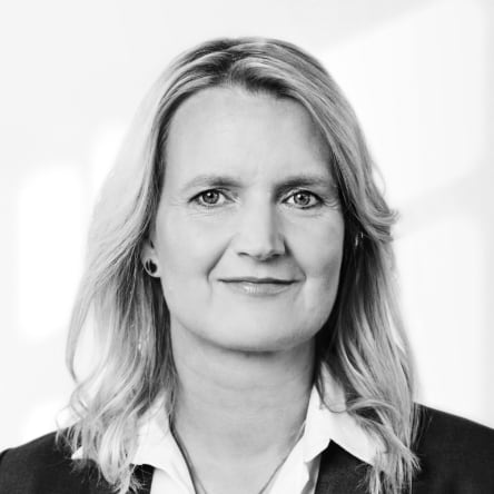 Nora Wolters (CFO)